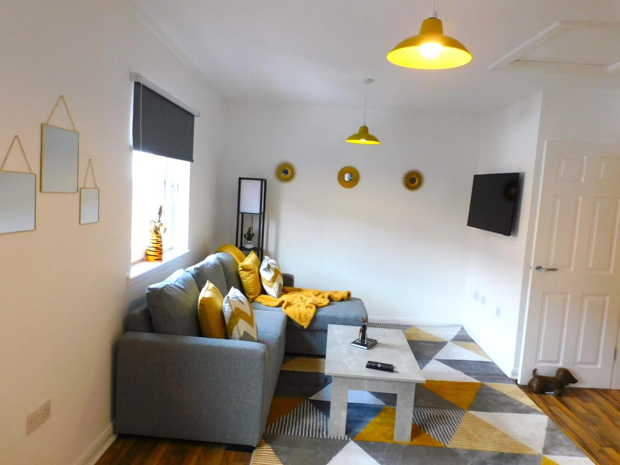 Newly Refurbished 1 Bed Apt In Hamilton Close To Station And Local Amenities Экстерьер фото