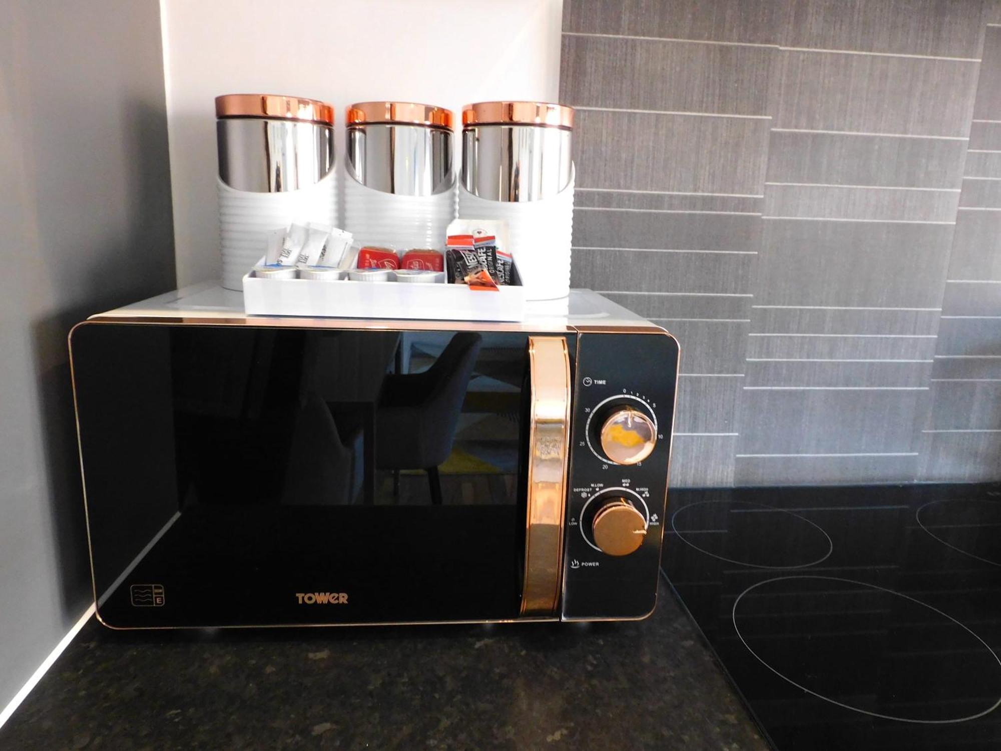 Newly Refurbished 1 Bed Apt In Hamilton Close To Station And Local Amenities Экстерьер фото