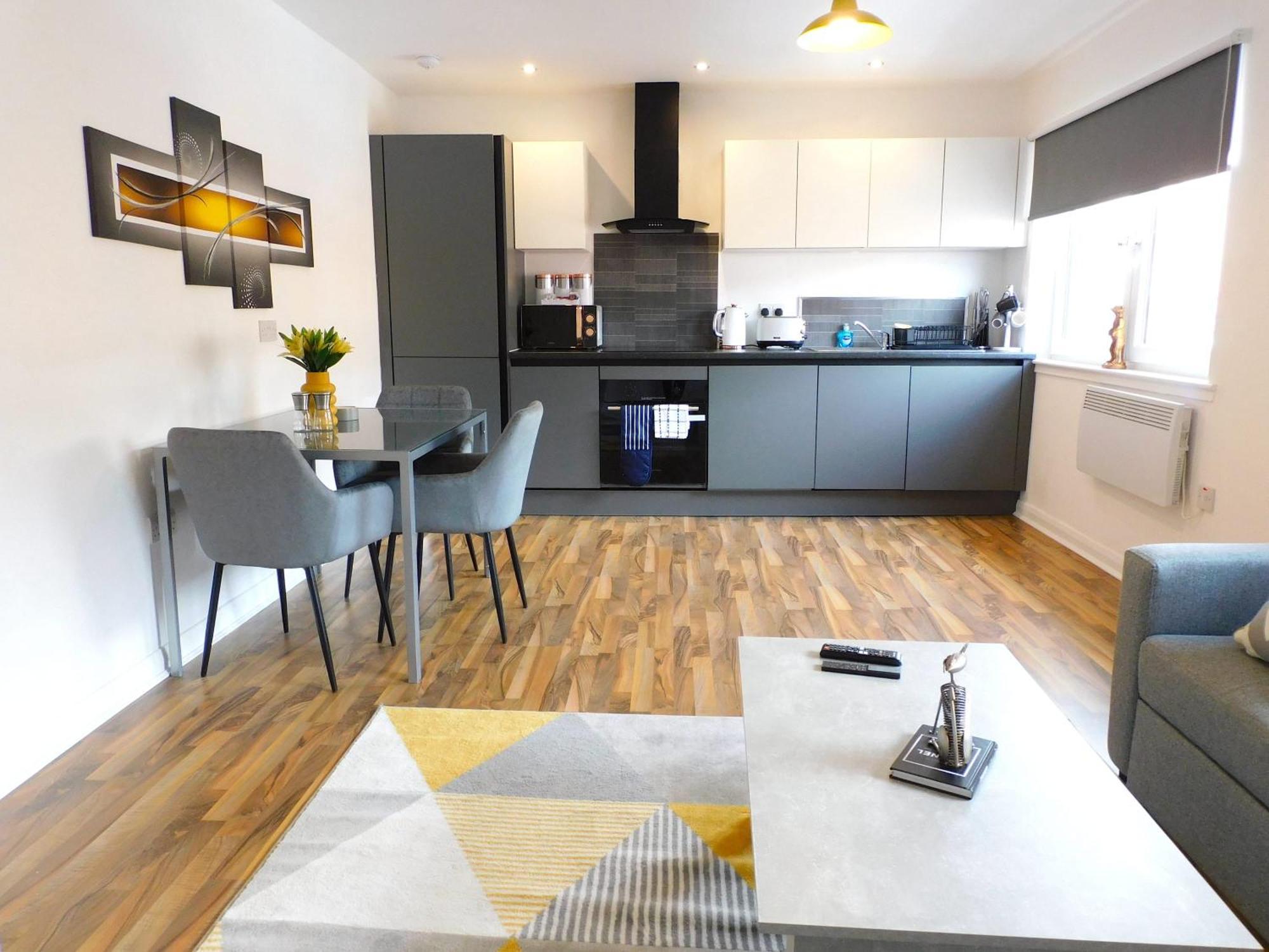 Newly Refurbished 1 Bed Apt In Hamilton Close To Station And Local Amenities Экстерьер фото