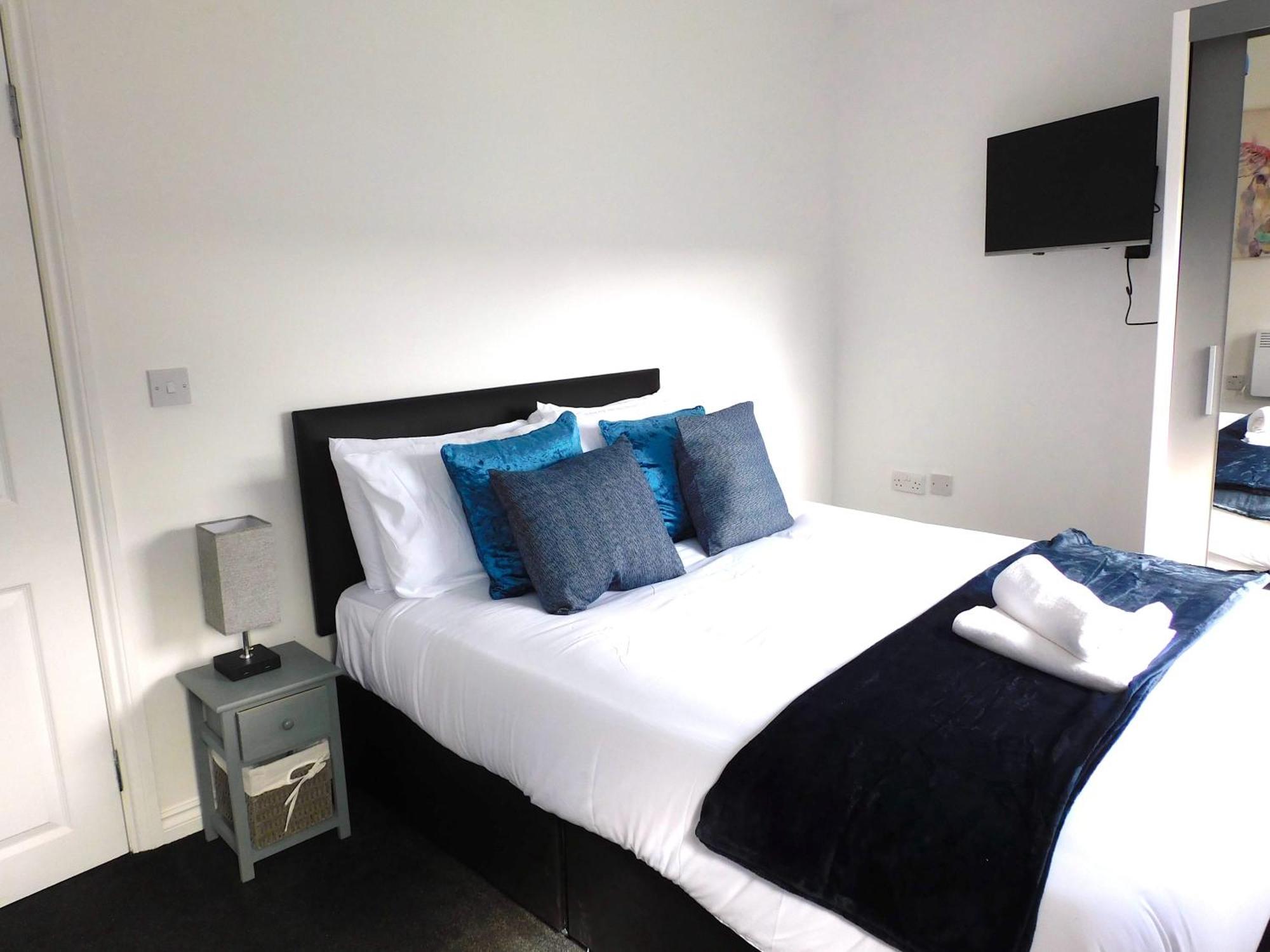 Newly Refurbished 1 Bed Apt In Hamilton Close To Station And Local Amenities Экстерьер фото